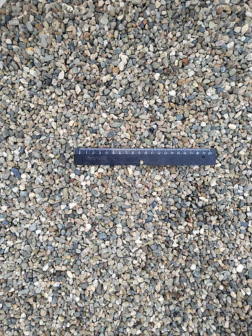 Kamenclub.ru: Галька речная окат (серая) фр.5-10 мм купить  в Электростали галька речная серая, серый, темно-серый, светло-серый, коричневый речная окатанная галька декоративная ландшатфная 5000 руб/т   фото КАМЕНЬ КЛУБ