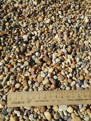 Kamenclub.ru: Галька окат (серо-желтая) фр.5-10 мм. купить  в Электростали галька речная рыжий, желтый, рыжий, серо-желтый речная окатанная галька декоративная 5000 руб/т   фото КАМЕНЬ КЛУБ