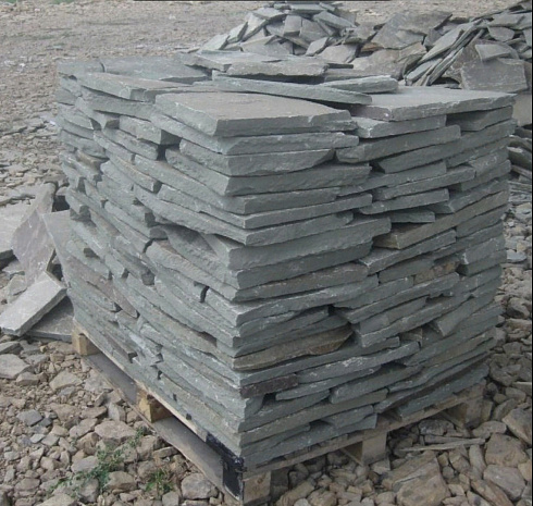 Kamenclub.ru: Песчаник пластушка серо-зеленый (1,5 см)  купить в Электростали плитняк - пластушка серо-зеленый, серый, зеленый пластушка рваная ландшафтная колотая 10200 руб/м3   фото КАМЕНЬ КЛУБ