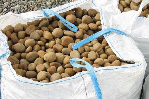 Kamenclub.ru: Песчаник ядра, фр. 100-300 мм  купить в Электростали песчаник бежевый серый рыжий речная галька 5 000 руб/т   фото КАМЕНЬ КЛУБ