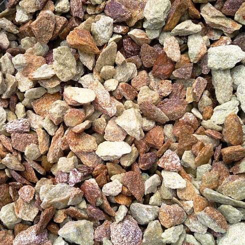 Kamenclub.ru: Щебень крошка желтый (ЗЛАТОЛИТ) фр. 20-40 мм.  купить в Электростали златолит бежевый, золотистый, желтый декоративная каменная крошка 10800 руб/т   фото КАМЕНЬ КЛУБ