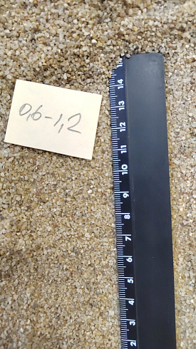 Кварцевый песок для площадок фр. 0,6-1,2 мм.  купить в Электростали фото Камень Клуб