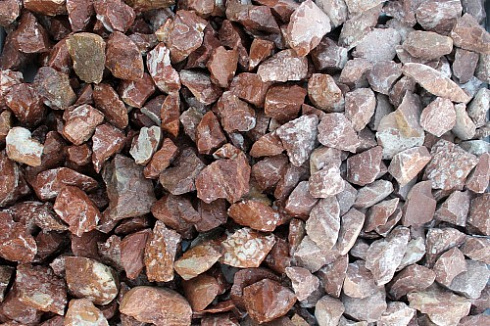 Kamenclub.ru: Мраморная крошка (щебень крошка розовый) фр. 20-40 мм.  купить в Электростали мрамор розовый, красный мраморная крошка декоративная 11000 руб/т   фото КАМЕНЬ КЛУБ