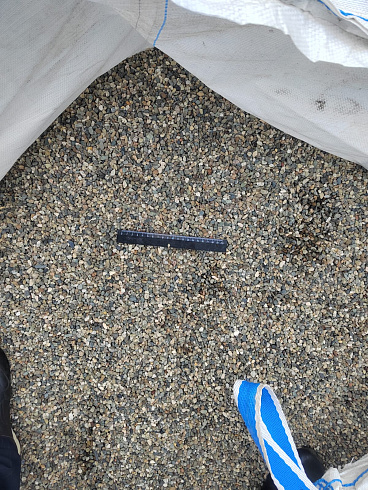 Kamenclub.ru: Галька речная окат (серая) фр.5-10 мм купить  в Электростали галька речная серая, серый, темно-серый, светло-серый, коричневый речная окатанная галька декоративная ландшатфная 5000 руб/т   фото КАМЕНЬ КЛУБ