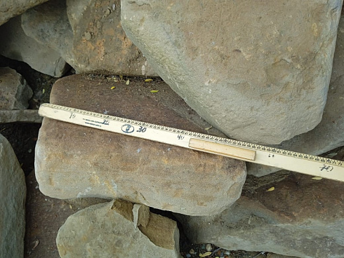 Kamenclub.ru: Песчаник для мощения дорожек, площадок, парковок ( фр 5-10 см)  купить в Электростали песчаник  серый желтый коричневый рыжий песчаник оголтованный окатанный 6500 руб/т   фото КАМЕНЬ КЛУБ