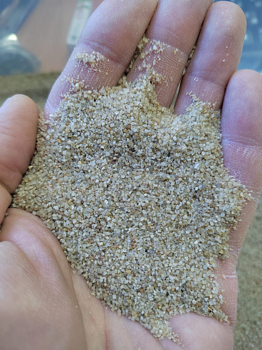 Кварцевый песок для площадок фр. 0,3 - 1 мм.  купить в Электростали фото Камень Клуб