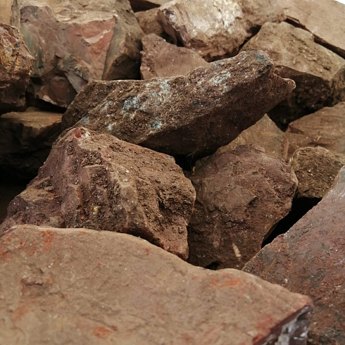 фото Яшма красная  (фр. 70-100 мм)  купить в Электростали в интернет-портале КАМЕНЬ КЛУБ