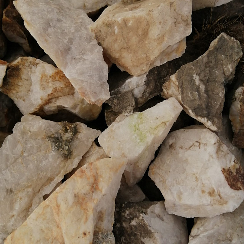 фото Кварц ( фр. 70-100 мм)  купить в Электростали в интернет-портале КАМЕНЬ КЛУБ