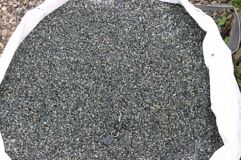 Kamenclub.ru: Щебень крошка зеленый (змеевик) фр. 5-10 мм  купить в Электростали змеевик зеленый, салатовый ландшафтный декоративный щебень крошка 7 200 руб/т   фото КАМЕНЬ КЛУБ