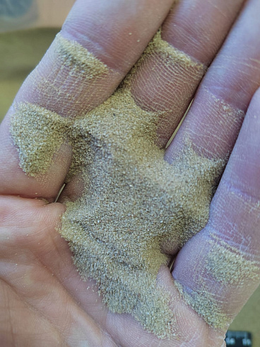 Кварцевый песок для площадок фр. 0,1-0,5 мм.  купить в Электростали фото Камень Клуб