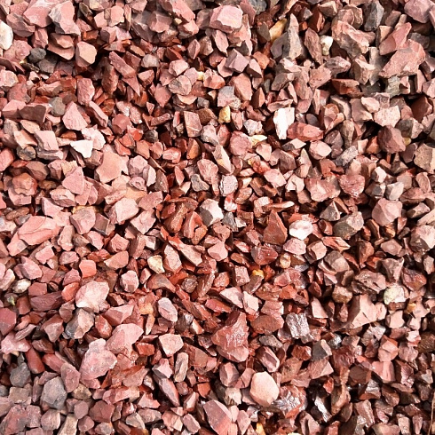 Kamenclub.ru: Щебень крошка красный (ЯШМА) фр. 5-10 мм.  купить в Электростали крошка каменная яшмы красный, бордовый, темно-красный декоративная крошка ландшафтная каменная яшмоидная 8500 руб/т   фото КАМЕНЬ КЛУБ