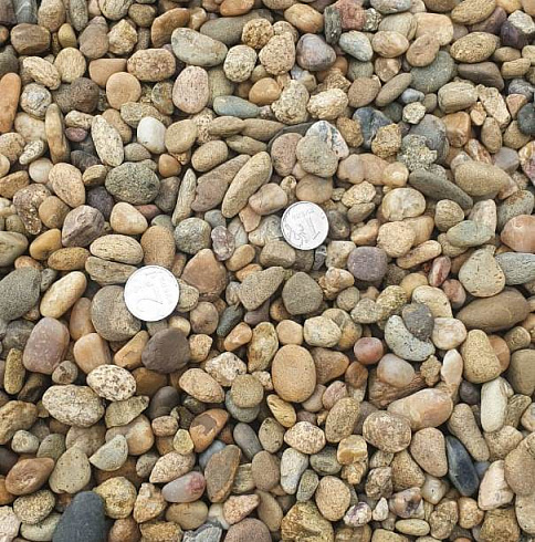 Kamenclub.ru: Галька окат (серо-желтая) фр.10-20 мм. купить  в Электростали галька серо-желтая, рыжая, серый речная окатанная округлая галька 5000 руб/т   фото КАМЕНЬ КЛУБ