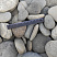 Kamenclub.ru: Галька речная плоская (серо-белая) фр. 70-120 мм. купить  в Электростали галька галечник речной серый, белый окатанная плоская  природная галька 9000 руб/т   фото КАМЕНЬ КЛУБ