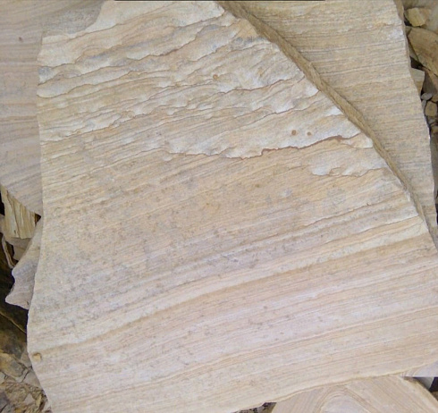 Kamenclub.ru: Песчаник пластушка желтый с рисунком (4-6 см)  купить в Электростали плитняк пластушка желтый с рисунком песчаник 9 000 руб/м3   фото КАМЕНЬ КЛУБ