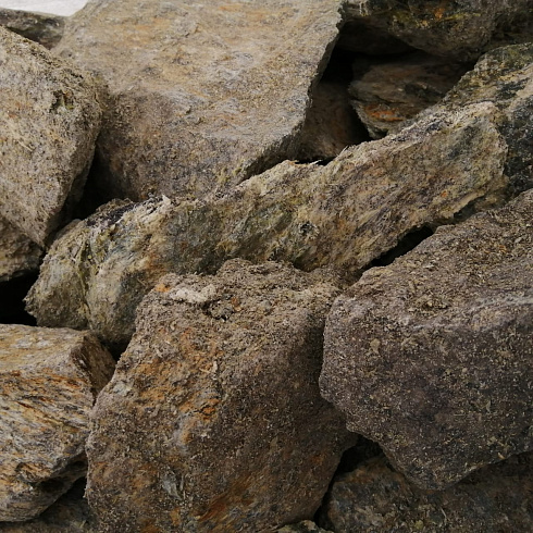 фото Змеевик салатовый  (фр. 70-100 мм)  купить в Электростали в интернет-портале КАМЕНЬ КЛУБ