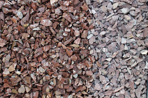 Kamenclub.ru: Мраморная крошка (щебень крошка розовый) фр. 10-20 мм.  купить в Электростали мрамор розовый, красный каменная декоративная крошка ландшафтная 11000 руб/т   фото КАМЕНЬ КЛУБ