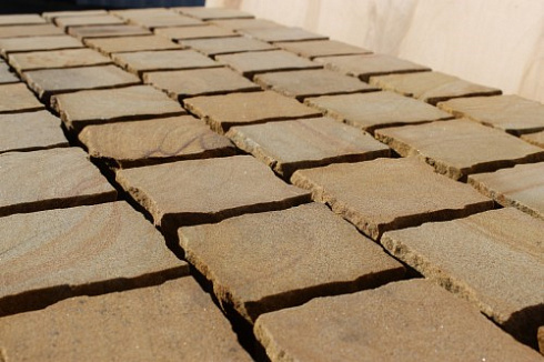 Kamenclub.ru: Песчаник брусчатка (Прага) art PSG-10-07  купить в Электростали    2600 руб/кв.м   фото КАМЕНЬ КЛУБ