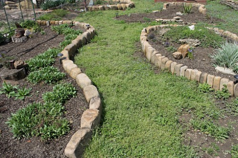 Kamenclub.ru: Песчаник для строительства и кладки блочный (фр 100-200 мм)  купить в Электростали песчаник бежевый серый рыжий валун мелкий для строительства песчаник 6500 руб/т   фото КАМЕНЬ КЛУБ