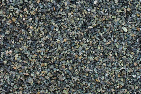 Kamenclub.ru: Щебень крошка зеленый (змеевик) фр. 10-20 мм.  купить в Электростали змеевик зеленый, салатовый декоративная ландшафтная каменная крошка щебня 7 200 руб/т   фото КАМЕНЬ КЛУБ