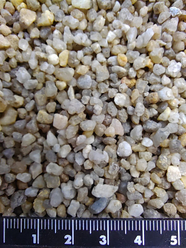 Кварцевый песок для площадок фр. 2-5 мм.  купить в Электростали фото Камень Клуб